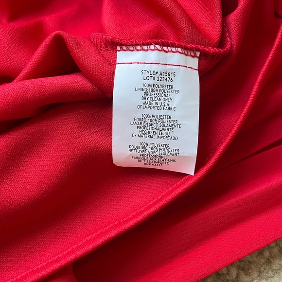 NWT Aqua Women’s Red Chiffon Halter Neck Pleated Skirt Maxi Formal Gown, Size 6 - Picture 13 of 13